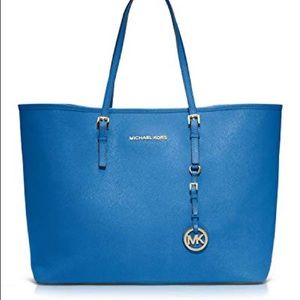 Michael Kors Jet Set Travel Tote!!